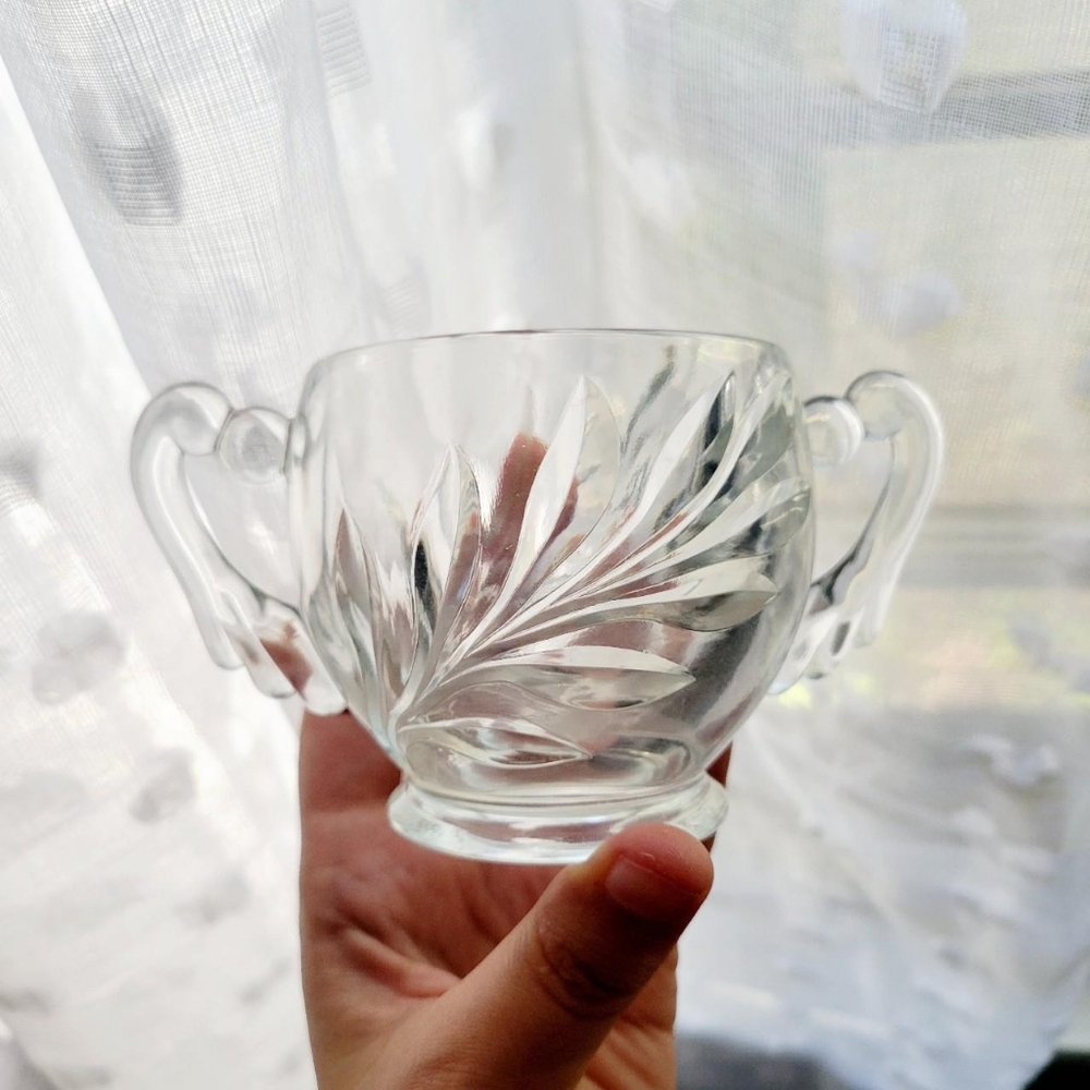 Vintage Indiana Glass Pressed Glass Handled Sugar Bowl Willow Oleander Magnolia
